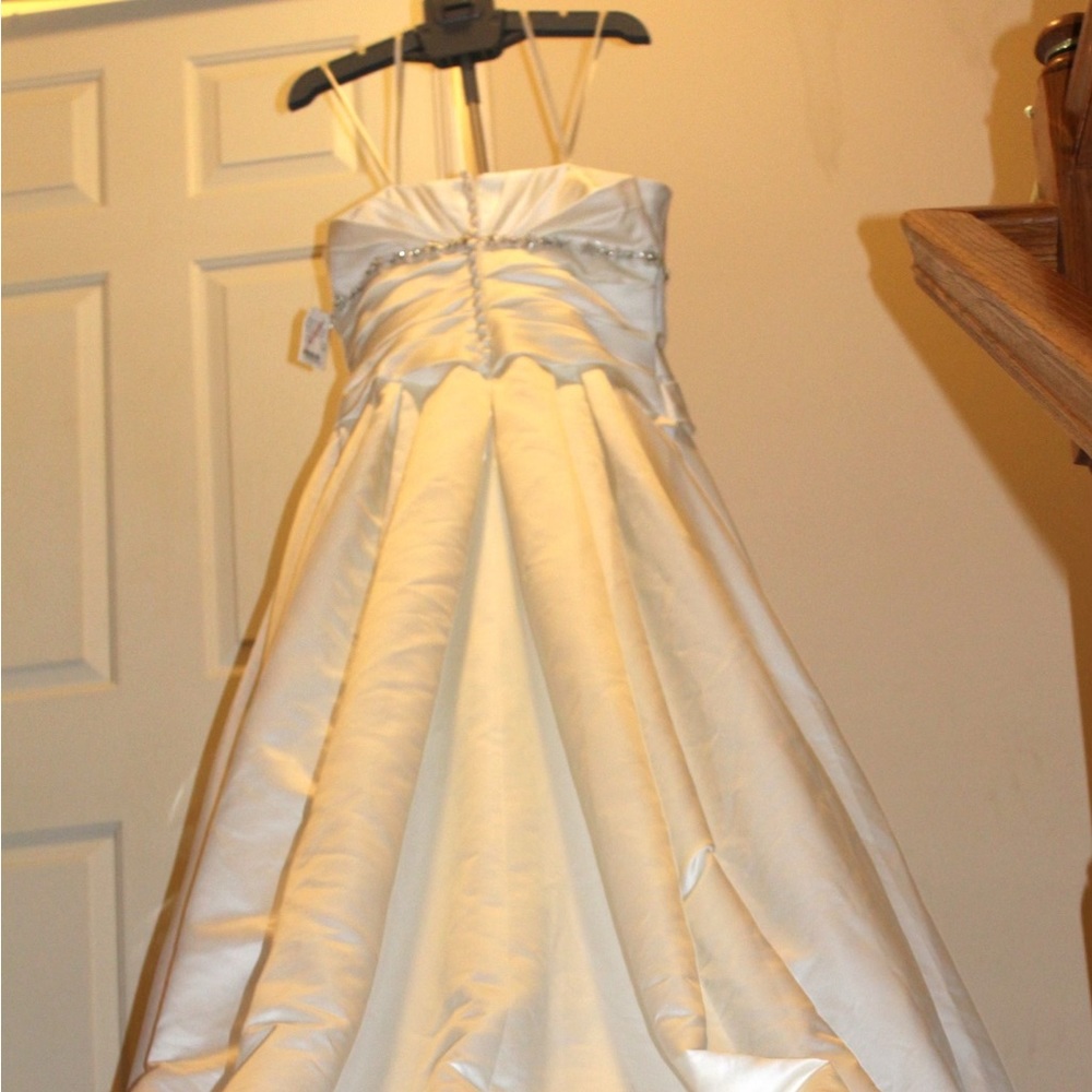 Off White/Ivory Wedding Dress